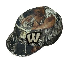 Top of the world Wisconsin Badgers camouflage newsboy cap NWOT